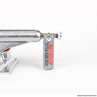 INDEPENDENT TRUCKS ST-11 FORGED TITANIUM 144 SET スケート